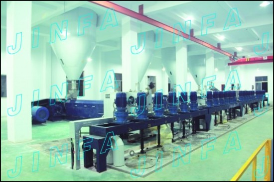 Screw extruder spinning process